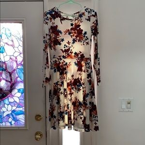 Fitted polyester floral dress
